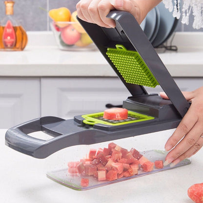 Smart Vege Cutterᴹᵀ 時短キッチン用 ベジカッターセット（コンテナ付き）